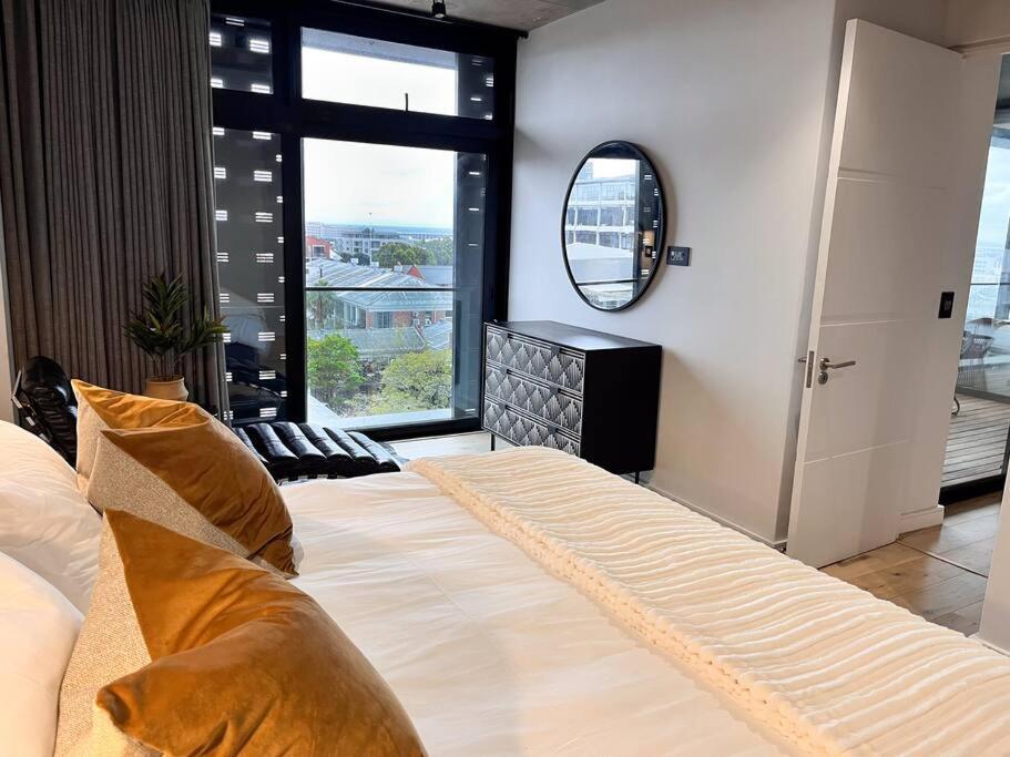 Penthouse With Private Pool Cape Town